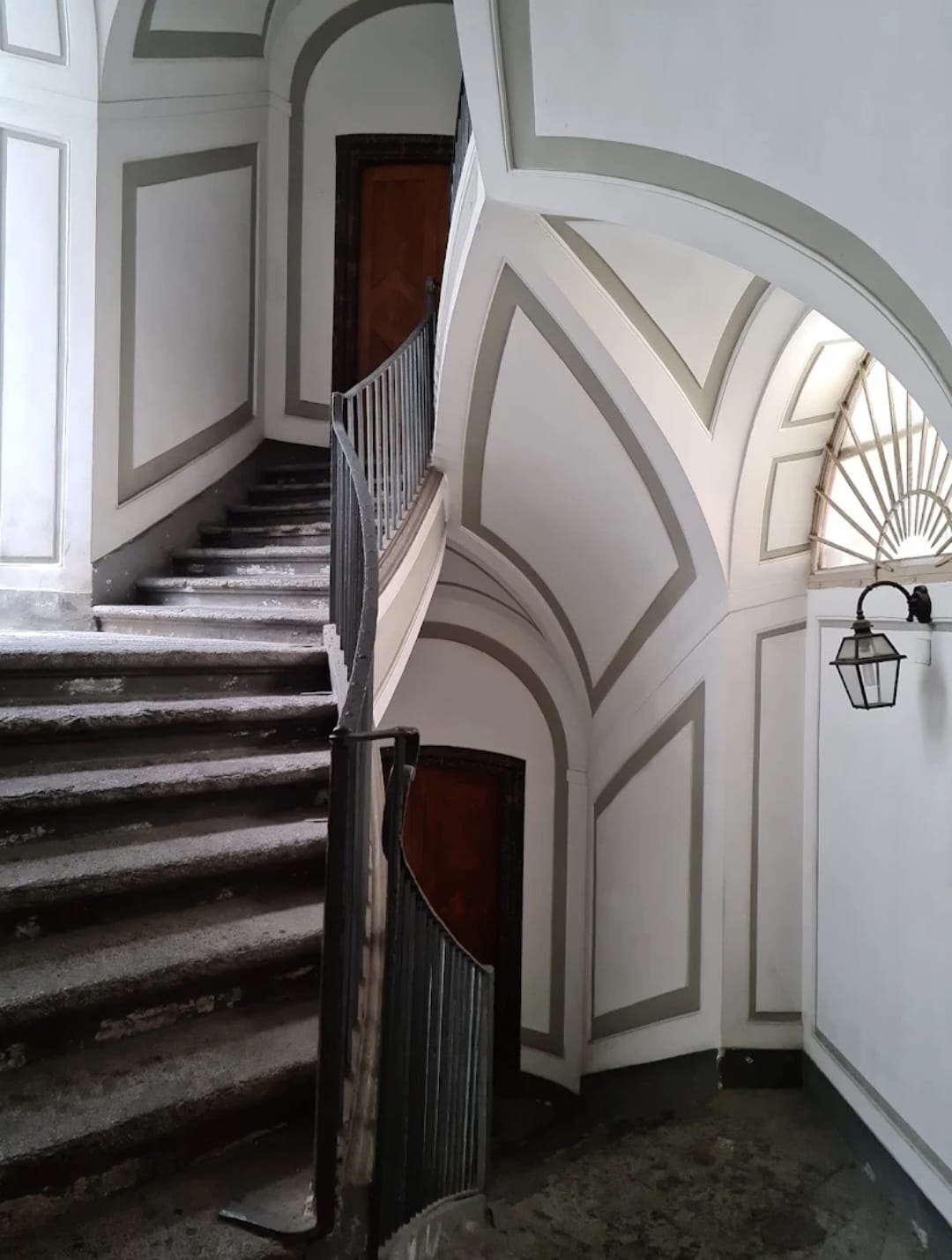 Studio Legale Iaccarino &mdash; Sala principale, Palazzo Barbaja, Napoli